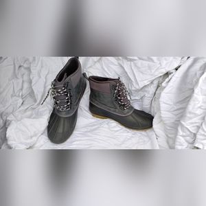 Women's l Tiffy Duck l  Winter Boots l Universal Thread l Ash Grey/Black l US 8